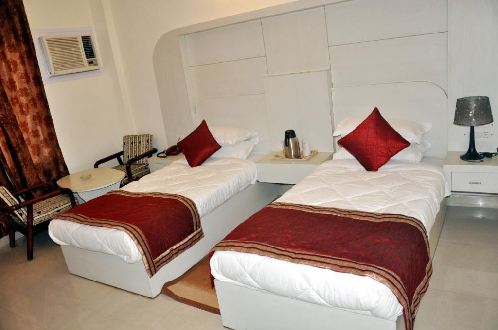 Hotel Mount View Katra  Extérieur photo